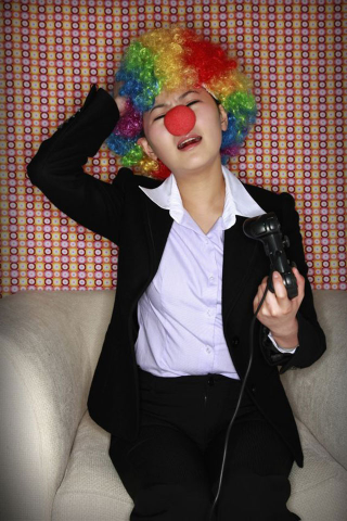 Illustration for article titled Fake Gamer of the Week: If She's Going to Play With You Clowns She Might as Well Look the Part